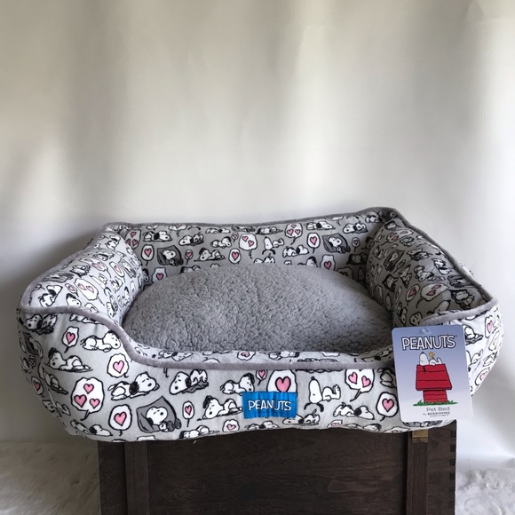 Peanuts Dog Berkshire Peanuts Plush Love Snoopy Dog Bed 25 Poshmark